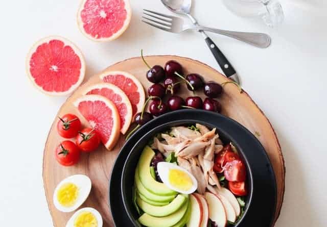 kersen, grapefruit, eieren, avocado, vlees