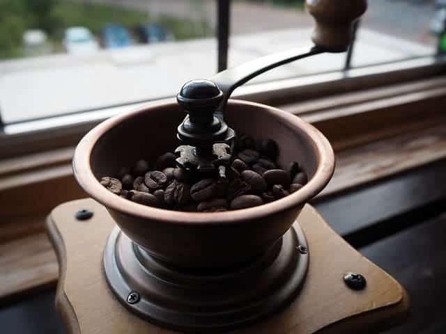 koffiebonen in de molen
